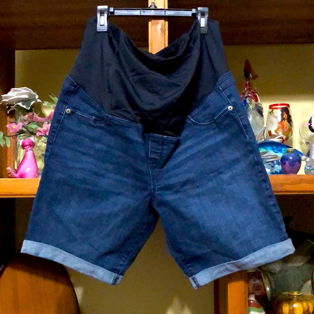 Isabel Maternity Jean Shorts